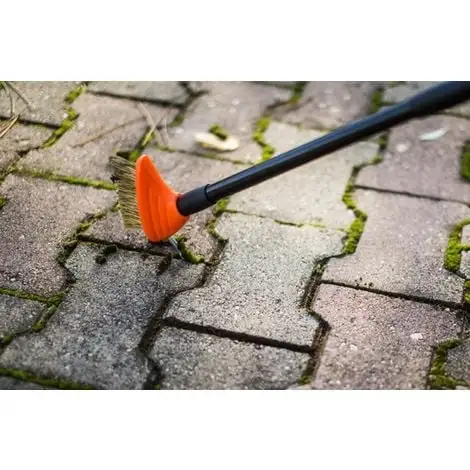 GT GARDEN Brosse De Nettoyage Télescopique Pour Pavés 3 GT GARDEN Brosse De Nettoyage Télescopique Pour Pavés – Image 3